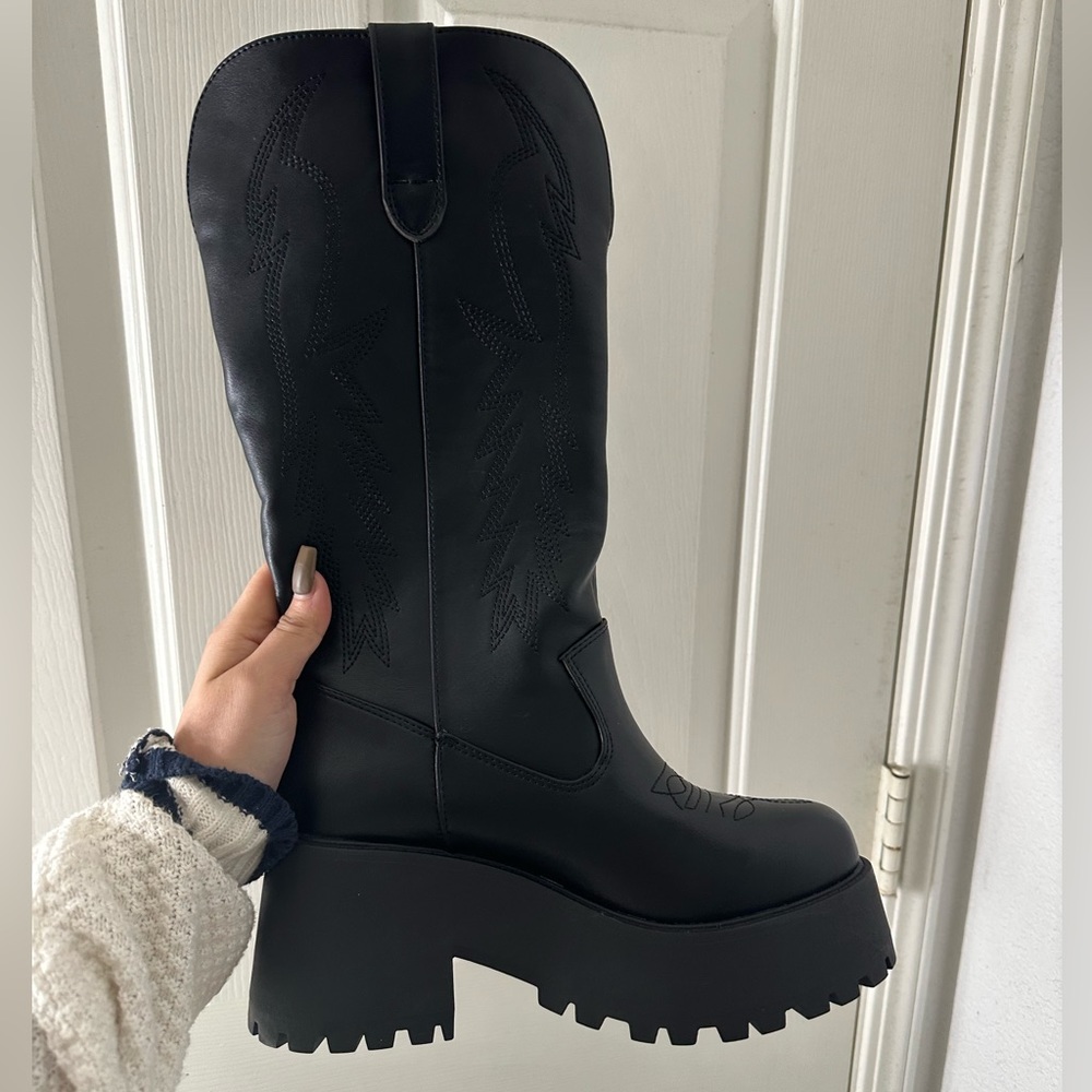 Platform Cowboy Boots 🖤